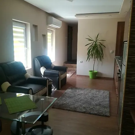 Genchevi Prázdninový dům