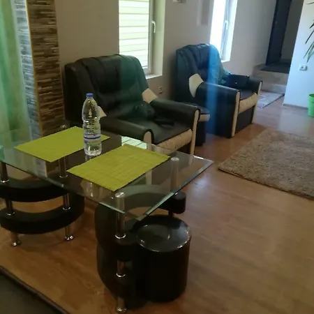 Prázdninový dům Genchevi *